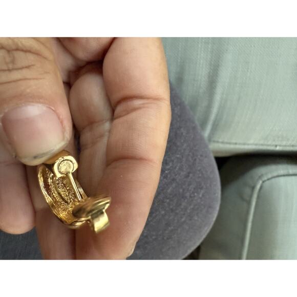 VTG Lot 79 SINGLE Clip-On Gold Tone Earrings Signed Escada Les Bernard Avon - Picture 11 of 16